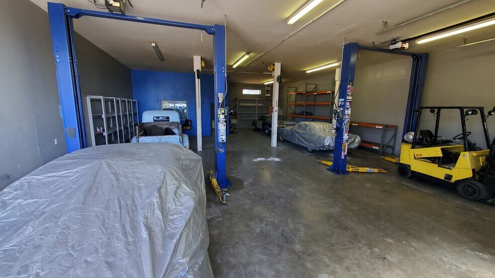 More Photos Of 4547 W Seltice Way, Coeur d'Alene Light Manufacturing For Lease