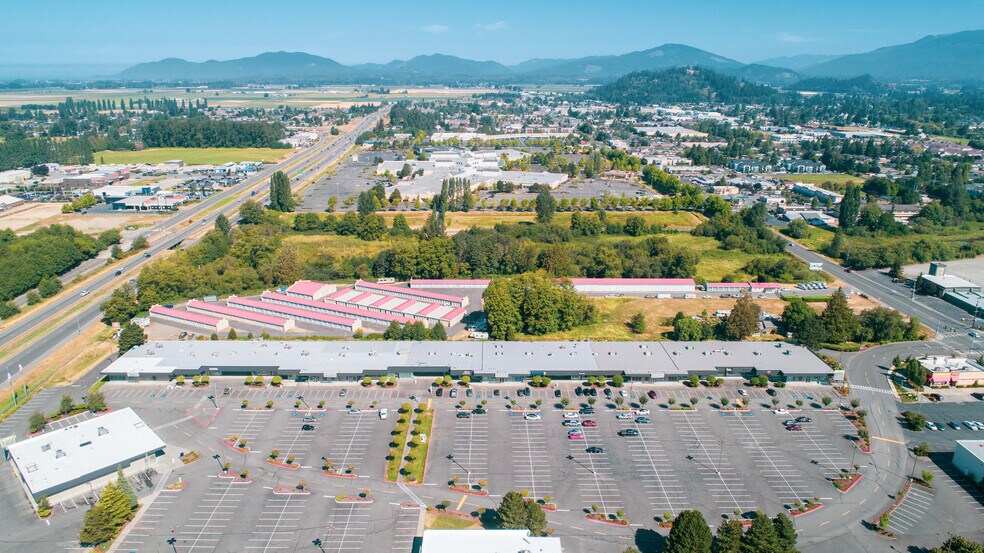 More Photos Of 448 Fashion Way, Burlington Unknown For Lease