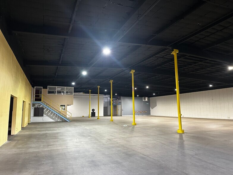 More Photos Of 1100 Terminal Way, Reno Showroom For Lease