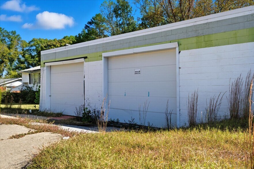 More Photos Of 778 Westover Dr, Danville Flex For Sale