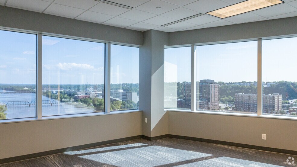 More Photos Of 333 Bridge St NW, Grand Rapids Office For Lease