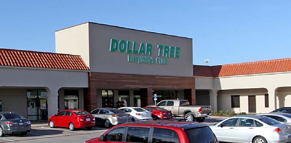 More Photos Of 6200-6207 S Hulen St, Fort Worth Unknown For Lease