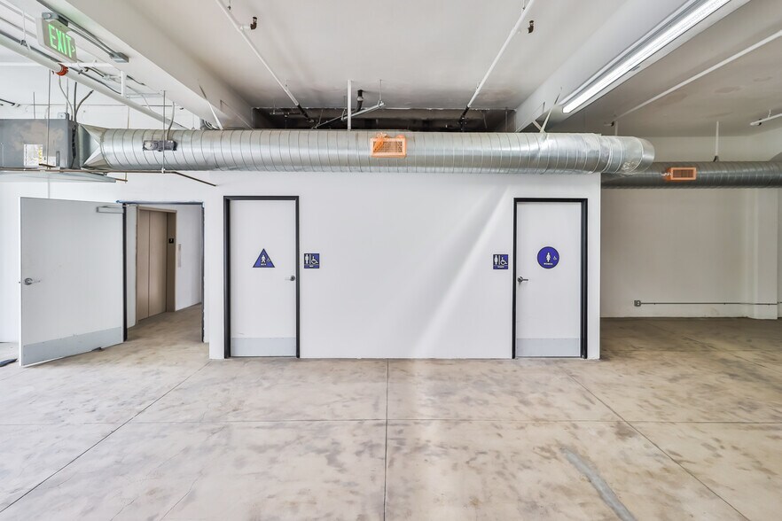 More Photos Of 737 S Broadway, Los Angeles Loft Creative Space For Sale