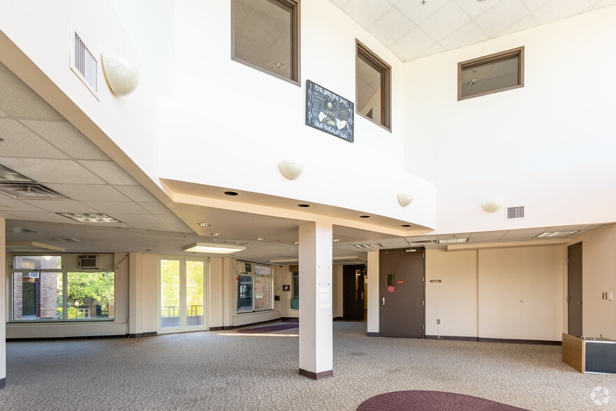 More Photos Of 1890 E Apple Ave, Muskegon Assisted Living For Sale