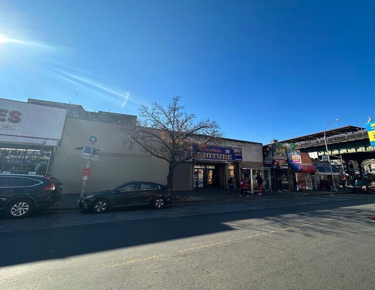 More Photos Of 10 E Burnside Ave, Bronx Storefront For Lease