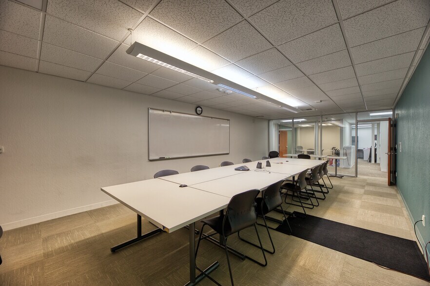 More Photos Of 2007 O St, Sacramento Office For Lease