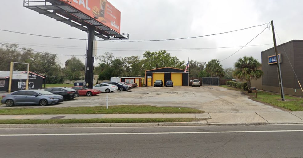 Primary Photo Of 8635 US 301 S, Riverview General Retail For Sale