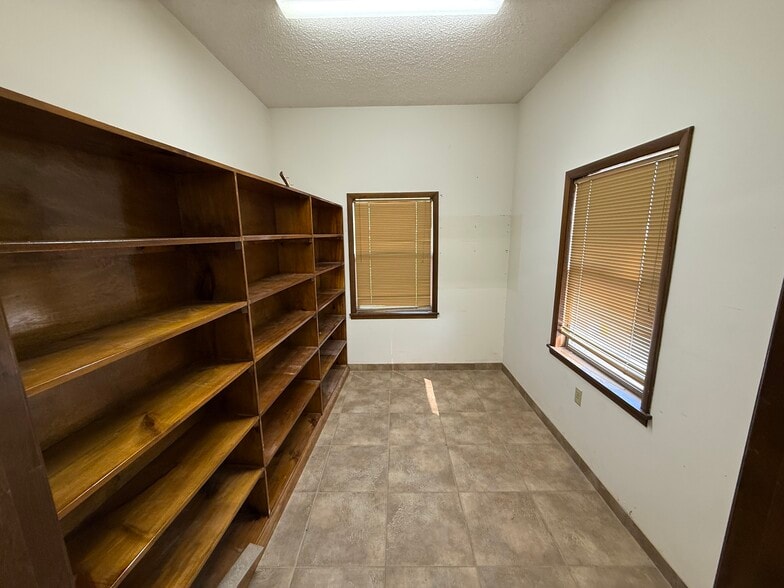 More Photos Of 702 E Church St, Atmore Specialty For Sale