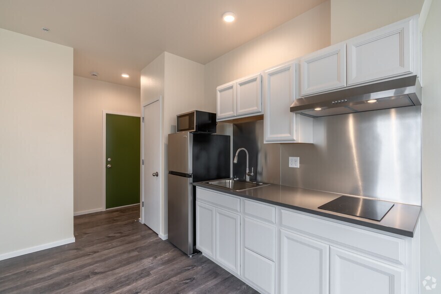 More Photos Of 2807 S Hanford St, Seattle Multifamily For Sale