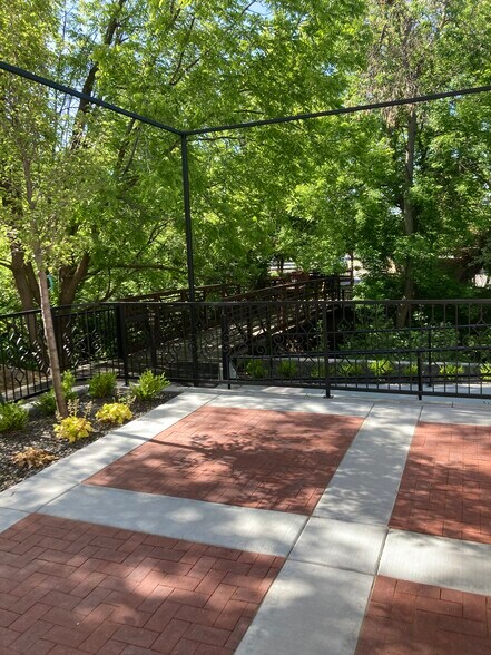 More Photos Of 79 Aikens Rd, Eagle Storefront Retail Office For Sale