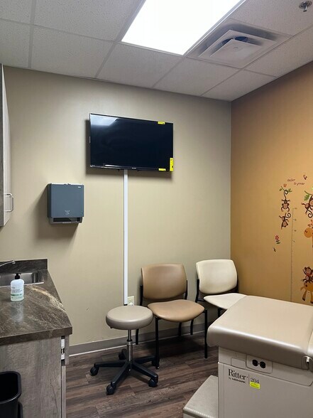 More Photos Of 7725 Hoke Rd, Clayton Unknown For Lease