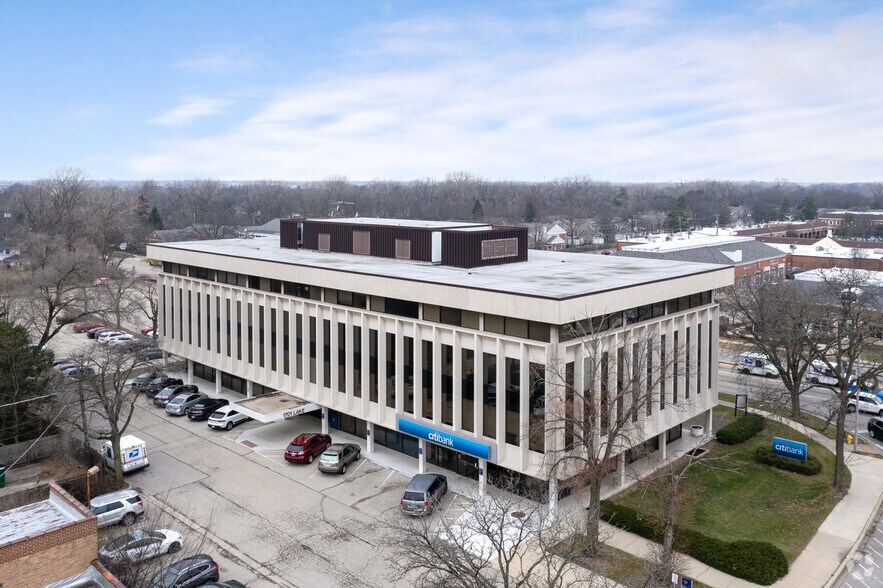 More Photos Of 1701 E Lake Ave, Glenview Office For Lease