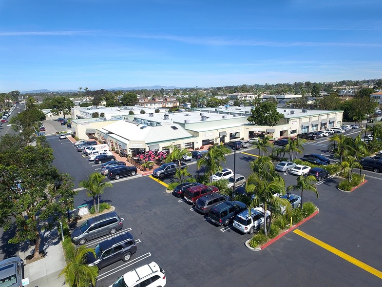 Primary Photo Of 2800-2820 Roosevelt St, Carlsbad General Retail For Lease
