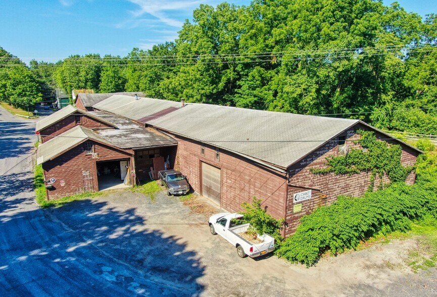 Primary Photo Of 11 Water St, New Paltz Freestanding For Sale