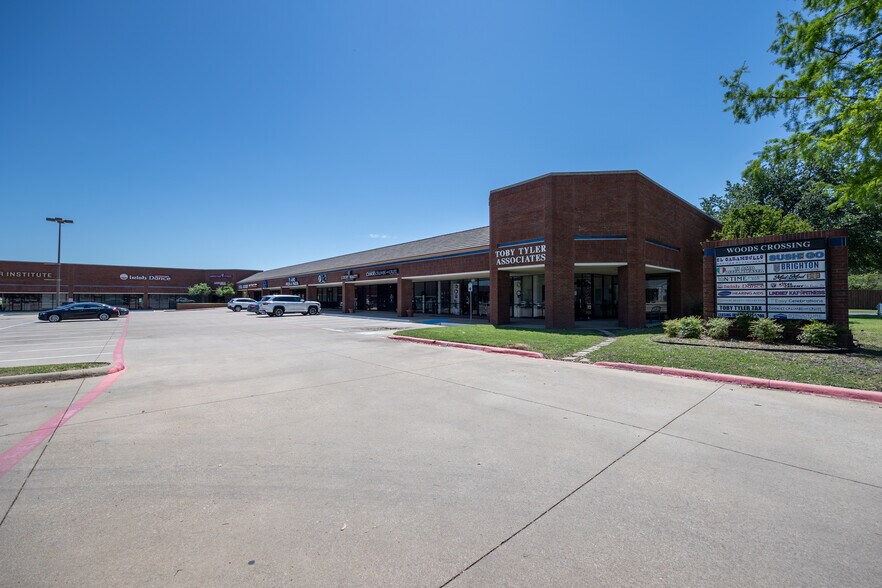 More Photos Of 109-189 W Harwood Rd, Hurst Unknown For Lease