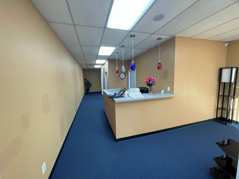 More Photos Of 3525-3529 Rochester Rd, Troy Freestanding For Lease