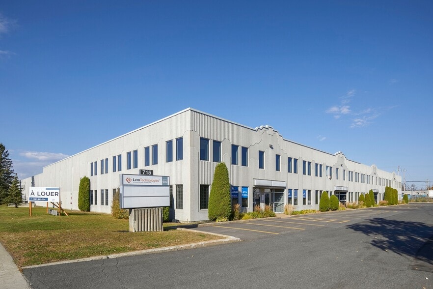 More Photos Of 715 Rue Delage, Longueuil Warehouse For Lease