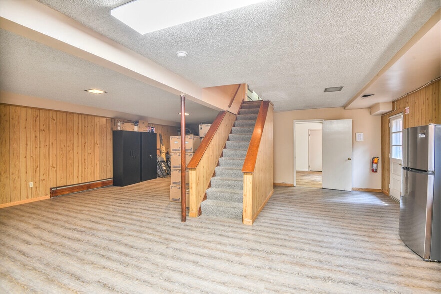 More Photos Of 1701 Maydale Dr, Silver Spring Assisted Living For Sale