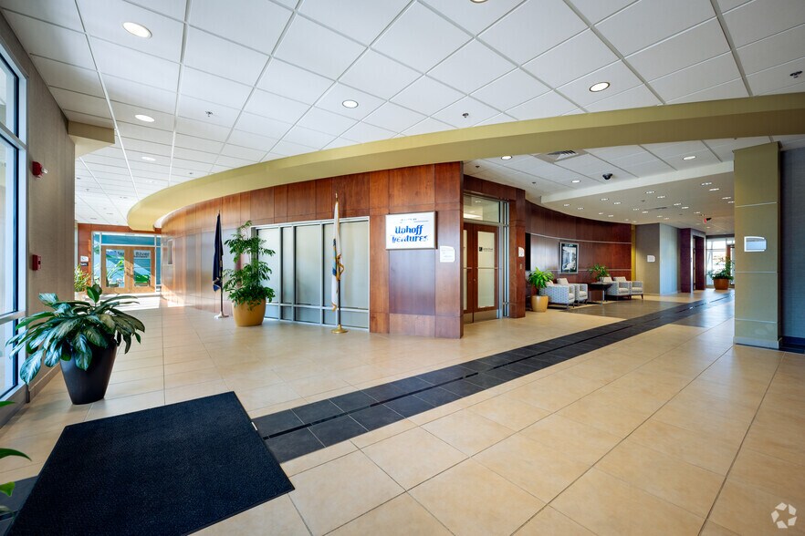 More Photos Of 15521 Midlothian Tpke, Midlothian Office For Lease