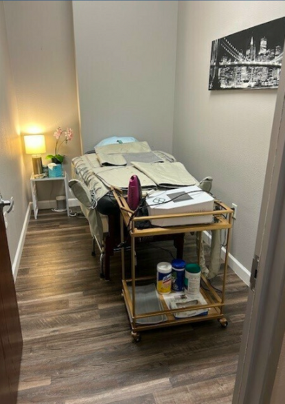 More Photos Of 4601 Old Shepard Pl, Plano Medical For Sale