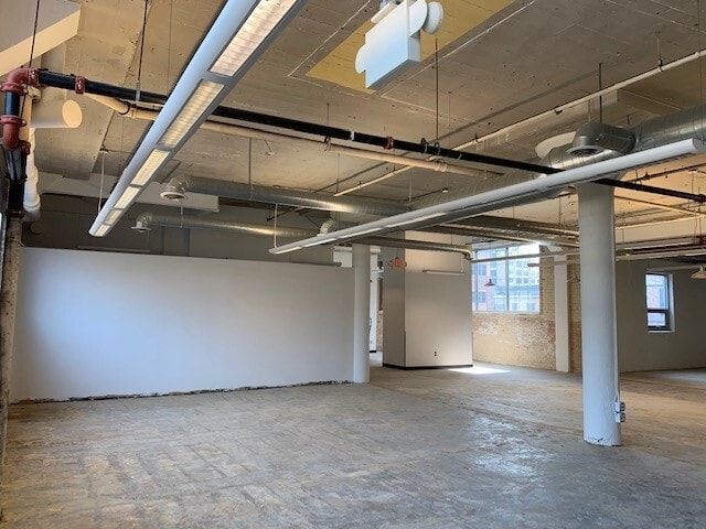 More Photos Of 501-509 S Washington Ave, Minneapolis Health Club For Lease