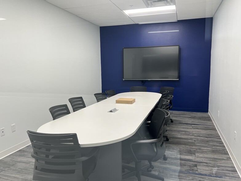 More Photos Of 5405 Diplomat Cir, Orlando Loft Creative Space For Lease