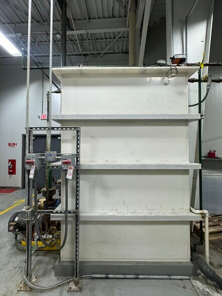 More Photos Of 220 W Ewing Ave, South Bend Refrigeration Cold Storage For Sale