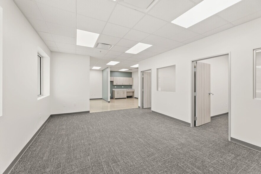 More Photos Of 10042 FM 1976, Universal City Unknown For Lease
