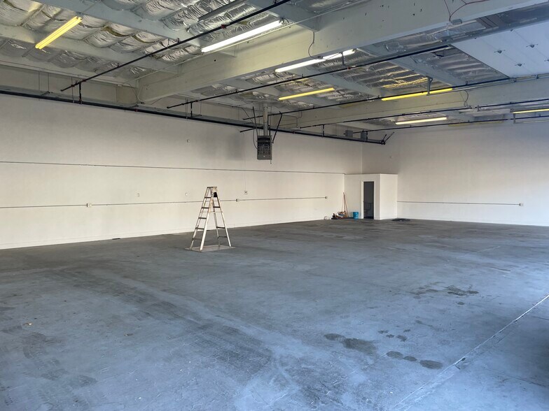 More Photos Of 900 Mallory Way, Carson City Warehouse For Lease