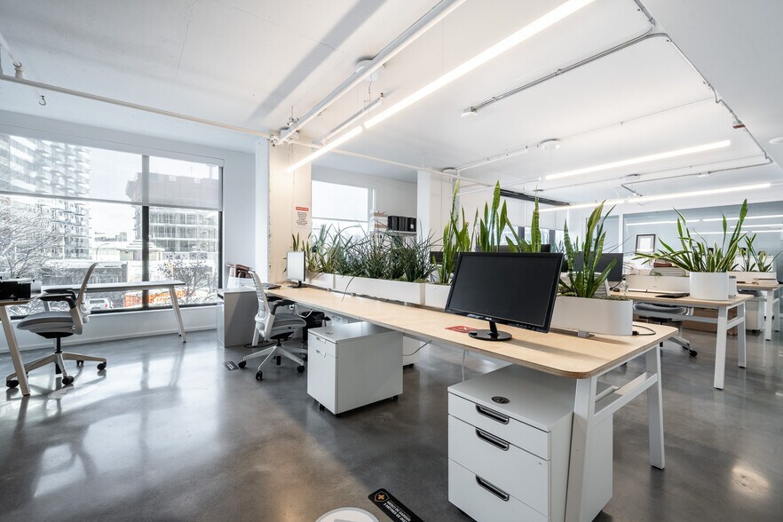 More Photos Of 1195 Rue Wellington, Montréal Office For Sale