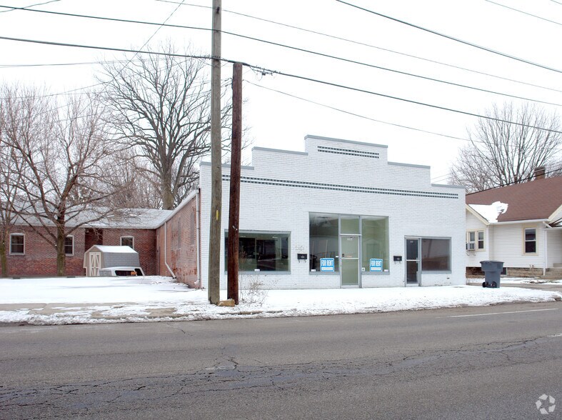 More Photos Of 438 N Bancroft St, Indianapolis Flex For Sale