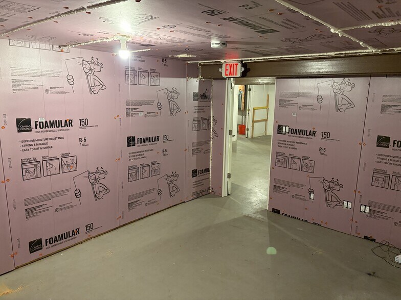 More Photos Of 27051 Southfield Rd, Lathrup Village Freestanding For Sale