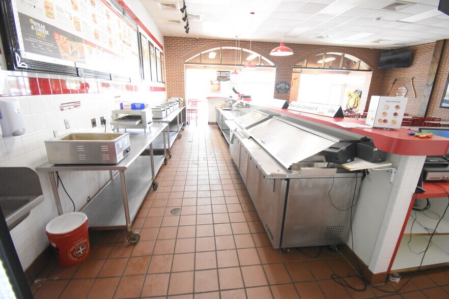More Photos Of 253 N Bypass 35, Alvin Storefront For Lease