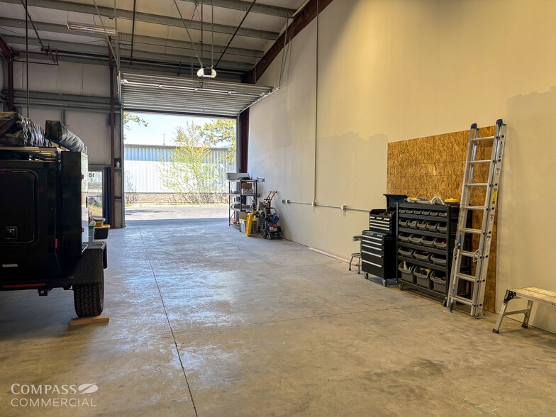 More Photos Of 63075 Crusher Ave, Bend Manufacturing For Sale