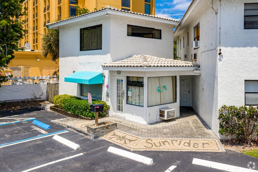 More Photos Of 100 NE 20th Ter, Deerfield Beach Hotel For Sale