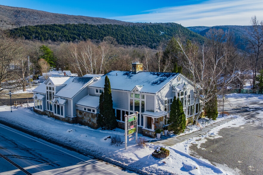 More Photos Of 1844 Depot St, Manchester Center Restaurant For Sale