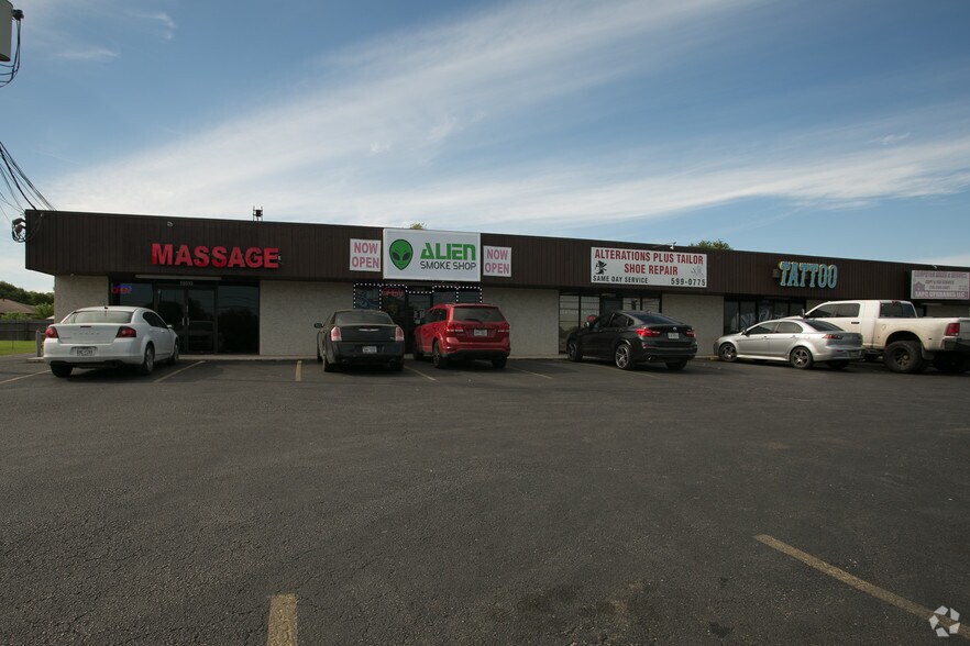 More Photos Of 13513-13533 Nacogdoches Rd, San Antonio Unknown For Lease