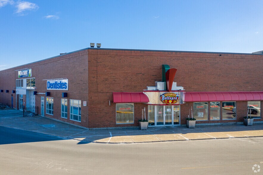 More Photos Of 3237 Boul des Sources, Dollard-des-Ormeaux General Retail For Lease