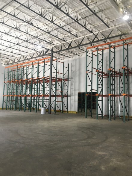 More Photos Of 6001 International Pky, McAllen Refrigeration Cold Storage For Sale