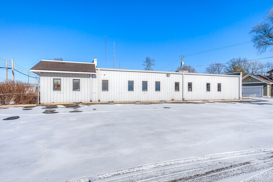 More Photos Of 241 S State Ave, Indianapolis Warehouse For Sale