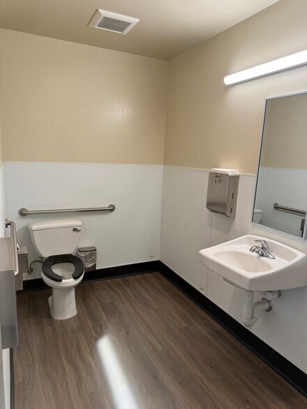 More Photos Of 1281 Franquette Ave, Concord Manufacturing For Lease