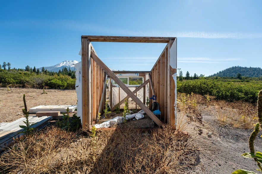 More Photos Of 3897 Spring Hill Rd, Mount Shasta Land For Sale