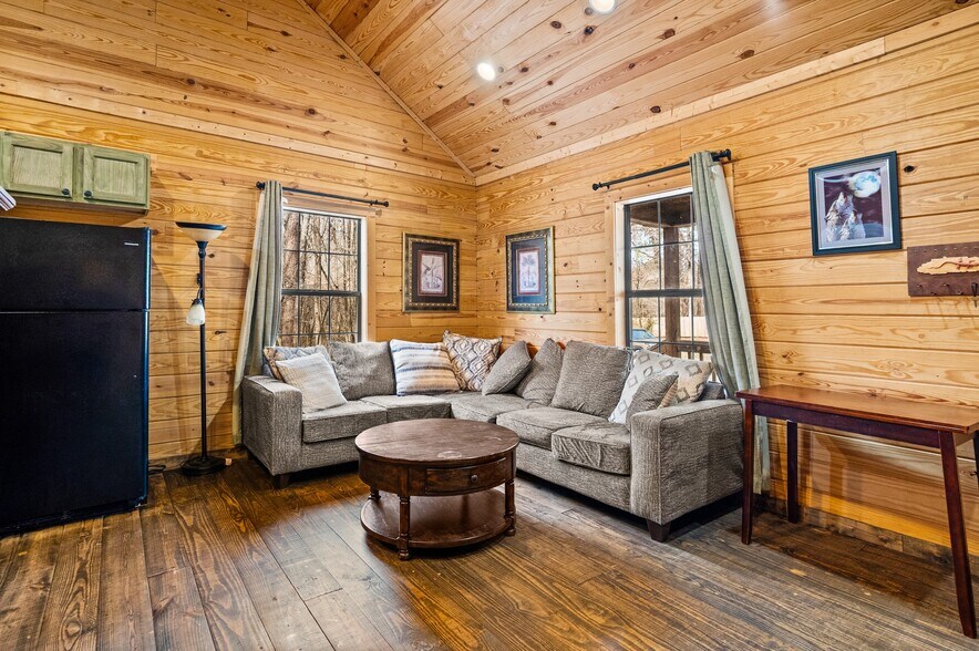 More Photos Of 54 Indian Creek Rd, Woodworth General Retail For Sale