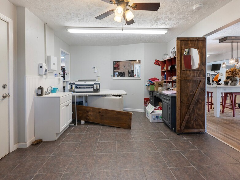More Photos Of 578 Braselton Hwy, Lawrenceville Storefront Retail Office For Sale