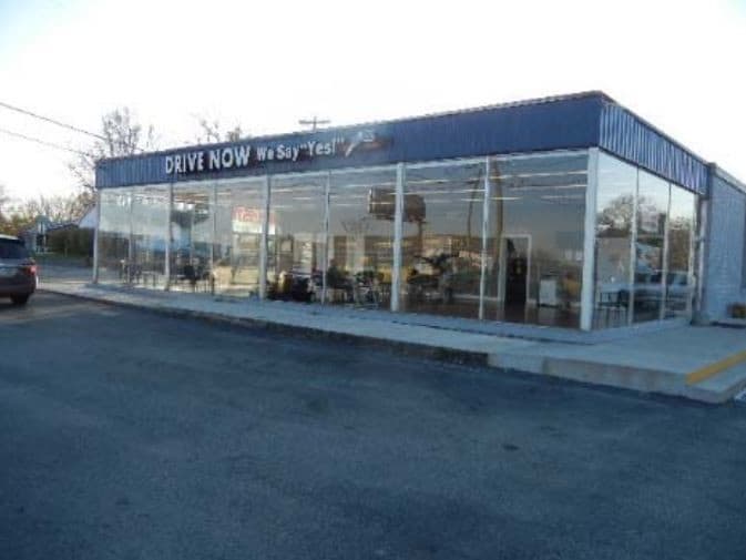 More Photos Of 708 W Spring St, Cookeville Auto Dealership For Lease