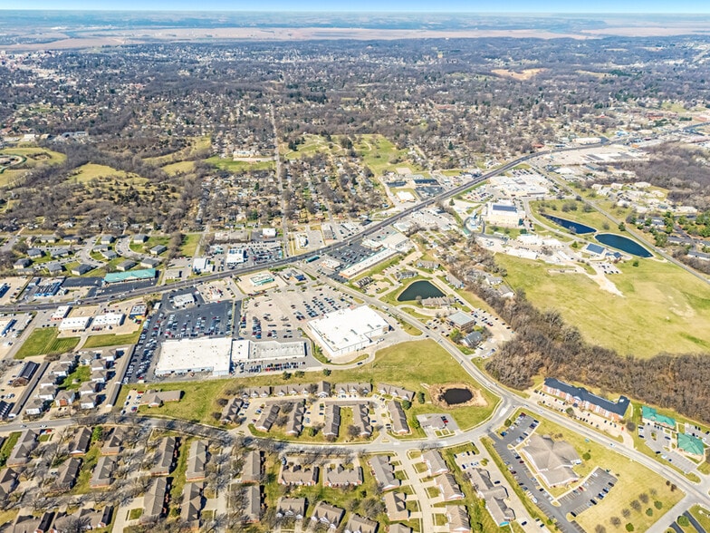 More Photos Of 2302 Village Dr, Saint Joseph Apartments For Sale