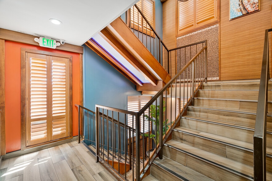 More Photos Of 178 Dry Creek Rd, Healdsburg Hotel For Sale