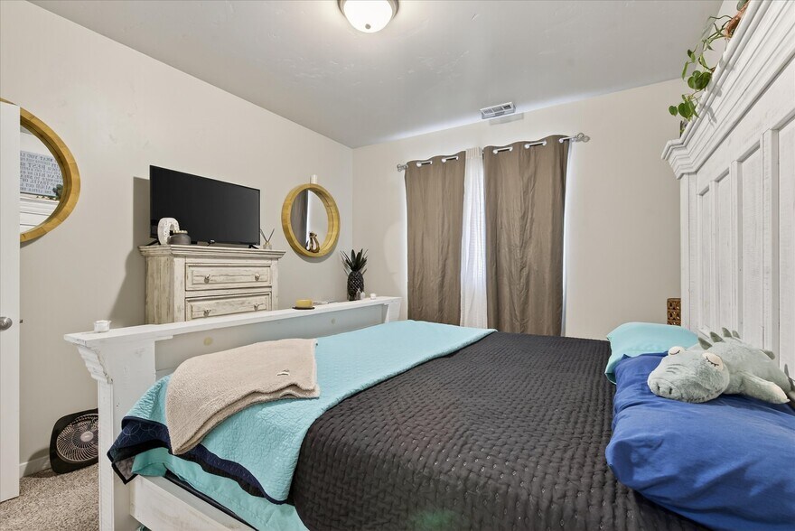More Photos Of 2840 Clark St, Baker City Multifamily For Sale