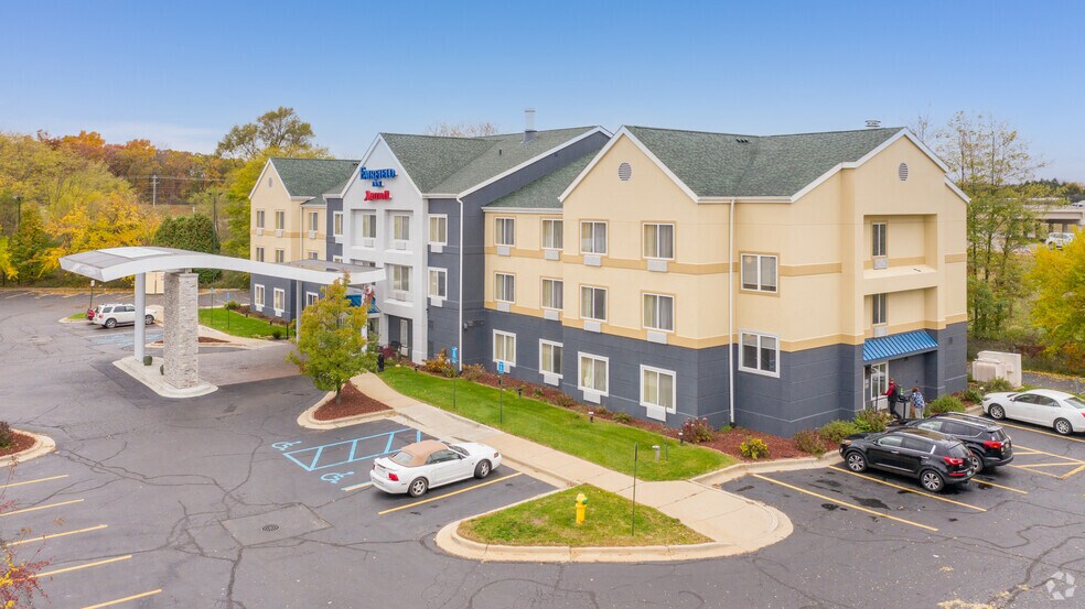 More Photos Of 6420 Cracker Barrel Blvd, Kalamazoo Hotel For Sale