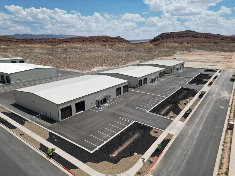 More Photos Of 975 S. 5600 W., Hurricane Unknown For Lease